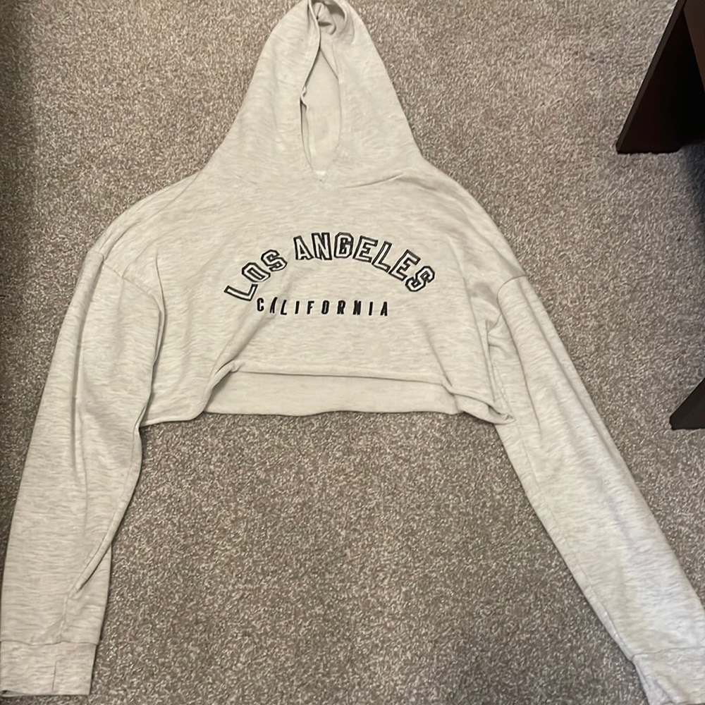 Rue 21 cropped hoodie, size medium